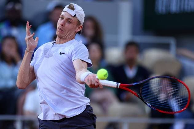 Mandatory Credit: Photo by Ella Ling Shutterstock (13940068dx) Denis Shapovalov of Canada in action French Open Tennis, Day 6, Roland Garros, Paris, France - 02 June 2023 French Open Tennis, Day 6, Roland Garros, Paris, France - 02 June 2023  Copyright: xEllaxLing Shutterstockx 13940068dx