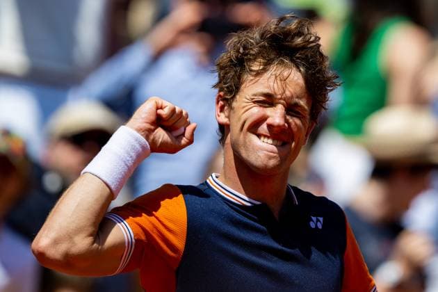 230603 Casper Ruud of Norway celebrates after men?s third round singles tennis match during Roland Garros on June 3, 2023 in Paris Photo Vegard Grott BILDBYRAN kod VG VG0446 bbeng tennis french open franska öppna atp roland garros grand slam norge jubel  Copyright: VEGARDxGRoTT BB230603VG012