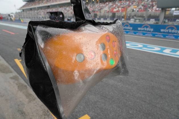 Formula 1 AWS Grand Prix of Spain 2023 03 06 2023, Circuit de Catalunya, Barcelona, Formula 1 AWS Grand Prix of Spain 2023 , in the picture rain protection over the starting light of McLaren nordphotoxGmbHx xBratic nph00250
