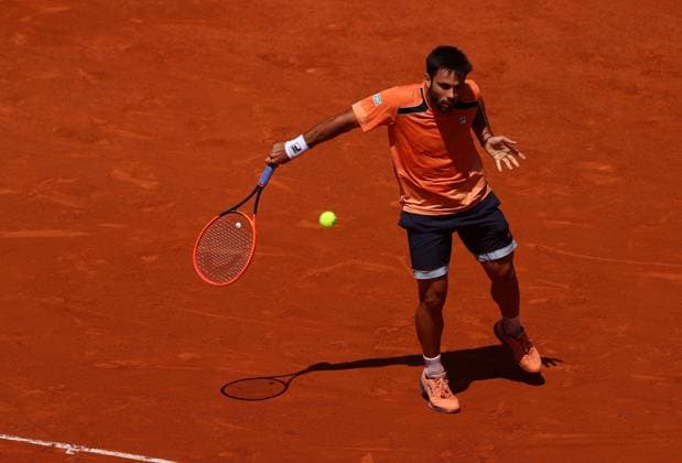 Mandatory Credit: Photo by Ella Ling Shutterstock (13944033n) Genaro Alberto Olivieri of Argentina in action French Open Tennis, Day 7, Roland Garros, Paris, France - 03 June 2023 French Open Tennis, Day 7, Roland Garros, Paris, France - 03 June 2023  Copyright: xEllaxLing Shutterstockx 13944033n