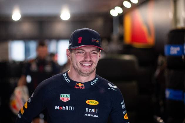 Max Verstappen NED, Oracle Red Bull Racing, 01 laughs on the way to the garage, ESP, Formula 1 World Championship, Spanish Grand Prix, Circuit de Barcelona Catalunya, 3 free practice and qualifying, 03 06 2023 ESP, Formula 1 World Championship, Spanish Grand Prix, Circuit de Barcelona Catalunya, 3 free practice and qualifying, 03 06 2023 Montmelo Copyright: xEibner Memmlerx EP_MMR