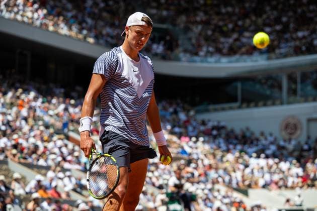 230603 Holger Rune of Denmark competes in men?s third round singles tennis match during Roland Garros on June 3, 2023 in Paris Photo Vegard Grott BILDBYRAN kod VG VG0446 bbeng tennis french open franska öppna atp roland garros grand slam danmark  Copyright: VEGARDxGRoTT BB230603VG058