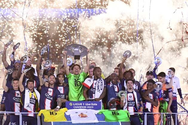 Football, France, Paris Saint Germain celebrates the championship