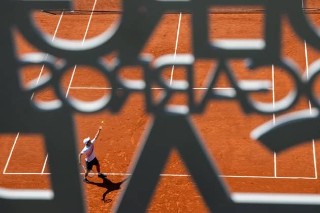 230604 Sebastian Eriksson of Sweden competes in boy?s first round singles tennis match during Roland Garros on June 4, 2023 in Paris Photo Vegard Grott BILDBYRAN kod VG VG0447 bbeng tennis french open franska öppna atp roland garros grand slam sverige sweden  Copyright: VEGARDxGRoTT BB230604VG001