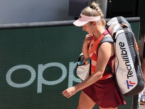 Belgian Elise Mertens leaves after losing a tennis match between Belgian Mertens (WTA28) and Russian Pavlyuchenkova, in the fourth round of the women s singles at the Roland Garros French Open tennis tournament in Paris, France, Sunday 04 June 2023. BENOITxDOPPAGNE  x68391648x