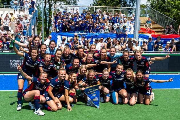 Sport Themen der Woche KW22 Hockey, Deutsche Meisterschaft, Final 4, Finale 04.06.2023, Siegerfoto Damen MHC Mannheim Mannheimer Hockey Club Mannhiem Deutschland *** Field hockey, German championship, final 4, final 04 06 2023, winner photo ladies MHC Mannheim Mannheimer Hockey Club Mannhiem Germany DM Finale Damen MHC- Alster 3.6.23 LR IMAGO--3