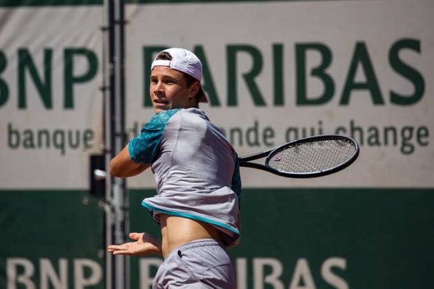 TENNIS - ATP, Tennis Herren French Open 2023 PARIS,FRANCE,04.JUN.23 - TENNIS - ATP World Tour, French Open, Roland Garros, Grand Slam, boys. Image shows Joel Schwaerzler (AUT).  GEPAxpictures xFrancoisxAsal