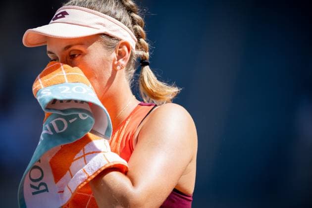 Belgian Elise Mertens reacts during a tennis match between Belgian Mertens (WTA28) and Russian Pavlyuchenkova, in the fourth round of the women s singles at the Roland Garros French Open tennis tournament in Paris, France, Sunday 04 June 2023. BENOITxDOPPAGNE  x68395168x