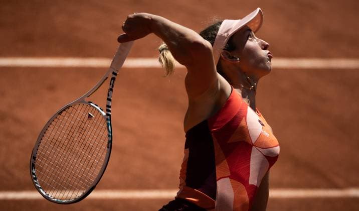 Belgian Elise Mertens pictured in action during a tennis match between Belgian Mertens (WTA28) and Russian Pavlyuchenkova, in the fourth round of the women s singles at the Roland Garros French Open tennis tournament in Paris, France, Sunday 04 June 2023. BENOITxDOPPAGNE  x68396229x