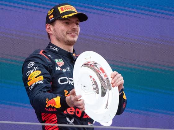 Max Verstappen NED, Oracle Red Bull Racing, 01 cheers on podium with trophy over victory, ESP, Formula 1 World Championship, Spanish Grand Prix, Circuit de Barcelona Catalunya, race, 04 06 2023 ESP, Formula 1 World Championship, Spanish Grand Prix, Circuit de Barcelona Catalunya, race, 04 06 2023 Montmelo Copyright: xEibner Memmlerx EP_MMR