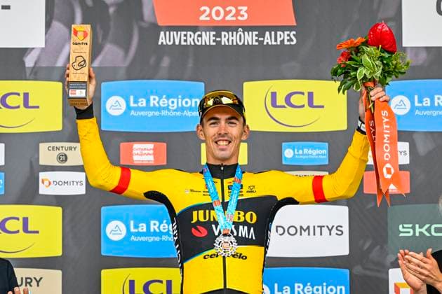 Sport Themen der Woche KW22 Sport Bilder des Tages CHAMBON-SUR-LAC, FRANCE - JUNE 04 : Laporte Christophe (FRA) of Jumbo-Visma on the podium during stage 1 of the 75th edition of the 2023 Criterium du Dauphine Libere cycling race 2.UWT, a stage of 158 kms with start in Chambon-sur-Lac and finish in Chambon-sur-Lac on June 4, 2023 in Chambon-sur-Lac, France, 04 06 2023 ( Motordriver Gery Lannoo - Criterium du Dauphine 2023 - Stage 1 PhotoNews Panoramic 