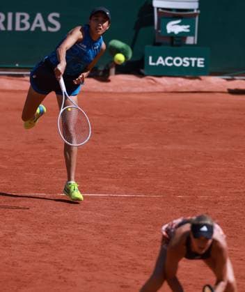 (230604) -- PARIS, June 4, 2023 -- Zhang Shuai (L) of China Kristina Mladenovic of France compete during the women s doubles second round match against Wang Xinyu of China Hsieh Su-Wei of Chinese Taipei at the French Open tennis tournament at Roland Garros in Paris, France, June 4, 2023. ) (SP)FRANCE-PARIS-TENNIS-ROLAND GARROS-FRENCH OPEN-WOMEN S DOUBLES GaoxJing 