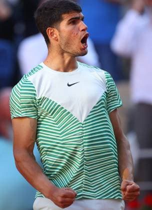 Mandatory Credit: Photo by Ella Ling Shutterstock (13944035l) Carlos Alcaraz of Spain celebrates French Open Tennis, Day 8, Roland Garros, Paris, France - 04 June 2023 French Open Tennis, Day 8, Roland Garros, Paris, France - 04 June 2023  Copyright: xEllaxLing Shutterstockx 13944035l