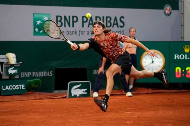 PARIS, FRANCE - JUNE 4: Stefanos Tsitsipas plays an extended forehand during 4th round of Roland Garros 2023 match between Sebastian Ofner vs Stefanos Tsitsipas at Roland Garros Stadium on June 4, 2023 in Paris, France. (Photo by Glenn Gervot Icon Sportswire) TENNIS: JUN 04 French Open EDITORIAL USE ONLY Icon2306046812