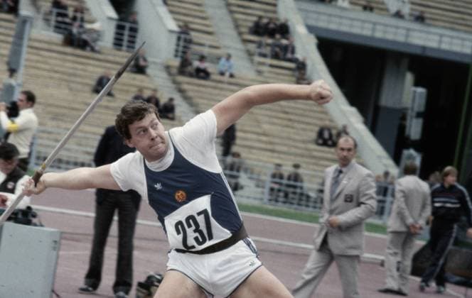 Archivbilder der Woche SPORT KW23 MOSCOW, USSR. August 17, 1984. Winner of the competition among javelin throwers, world record holder Uwe Hohn from East Germany. Vyacheslav Un-Da-sin TASS  19116126