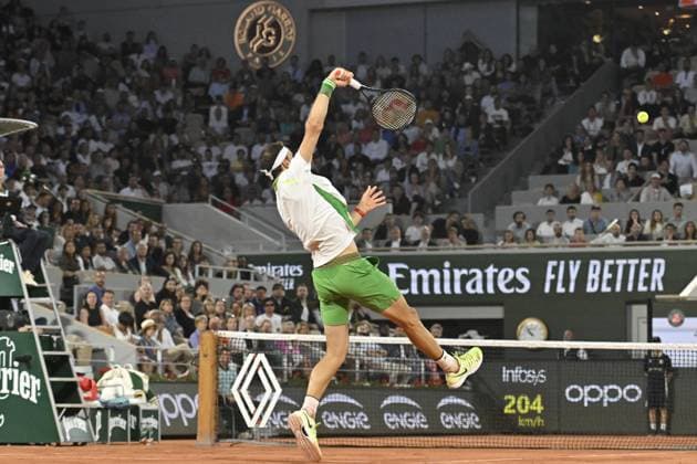 Tennis : Roland Garros 2023 - France - Grigor Dimitrov - Bulgarie Tennis : Roland Garros 2023 - France - 05 06 23 ChrysleneCaillaud Panoramic 