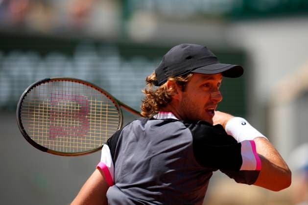 PARIS, FRANCE - JUNE 5: Nicolas Jarry plays a forehand during 4th round of Roland Garros 2023 match at Roland Garros Stadium on June 5, 2023 in Paris, France. (Photo by Glenn Gervot Icon Sportswire) TENNIS: JUN 05 French Open EDITORIAL USE ONLY Icon2306056839