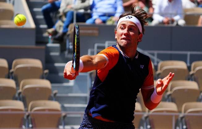 Mandatory Credit: Photo by Javier Garcia Shutterstock (13944044fz) Casper Ruud French Open Tennis, Day 9, Roland Garros, Paris, France - 05 June 2023 French Open Tennis, Day 9, Roland Garros, Paris, France - 05 June 2023  Copyright: xJavierxGarcia Shutterstockx 13944044fz