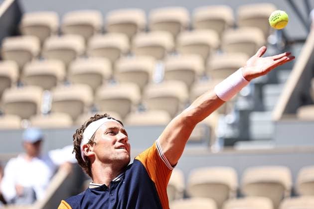 Casper Ruud, NOR, during fourth round of 2023 French Open at Roland Garros, Paris, 05 06 2023