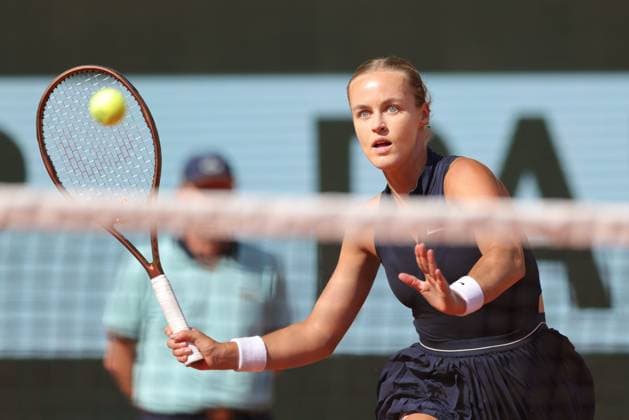 Anna Karolina Schmiedlova, SVK, during fourth round of 2023 French Open at Roland Garros, Paris, 05 06 2023