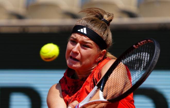 Mandatory Credit: Photo by Javier Garcia Shutterstock (13949267i) Karolina Muchova in quarter final action French Open Tennis, Day 10, Roland Garros, Paris, France - 06 June 2023 French Open Tennis, Day 10, Roland Garros, Paris, France - 06 June 2023  Copyright: xJavierxGarcia Shutterstockx 13949267i