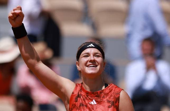 (230606) -- PARIS, June 6, 2023 -- Karolina Muchova of the Czech Republic celebrates her victory after winning the women s singles quarterfinals between Karolina Muchova of the Czech Republic and Anastasia Pavlyuchenkova of Russia at the French Open tennis tournament at Roland Garros in Paris, France, on June 6, 2023. ) (SP)FRANCE-PARIS-TENNIS-ROLAND GARROS-FRENCH OPEN-WOMEN S SINGLES GaoxJing 