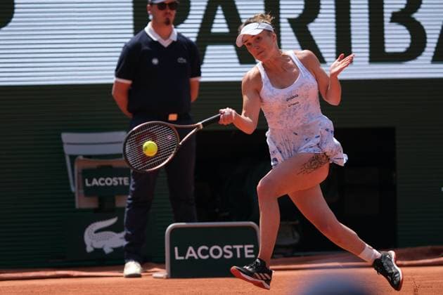 June 6, 2023, Paris, Paris, France: ANASTASIA PAVLYUCHEKOVA of Russia return the ball to KAROLINA MUCHOVA of Czech Republic during the eighth finals of the WomenÃ¢â‚¬â ¢s French Open 2023, Grand Slam tennis womens tournament at the Roland Garros Stadium - Paris France..Karolina Muchova won : 7-5 6-2 Paris France - ZUMAp119 20230606_zaf_p119_014 Copyright: xPierrexSteveninx