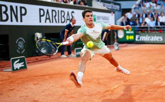 Mandatory Credit: Photo by Javier Garcia Shutterstock (13949267ds) Carlos Alcaraz in quarter final action French Open Tennis, Day 10, Roland Garros, Paris, France - 06 June 2023 French Open Tennis, Day 10, Roland Garros, Paris, France - 06 June 2023  Copyright: xJavierxGarcia Shutterstockx 13949267ds