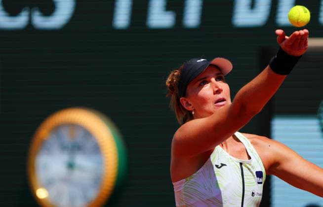 Mandatory Credit: Photo by Javier Garcia Shutterstock (13949271t) Beatriz Haddad Maia in quarter final action French Open Tennis, Day 11, Roland Garros, Paris, France - 07 June 2023 French Open Tennis, Day 11, Roland Garros, Paris, France - 07 June 2023  Copyright: xJavierxGarcia Shutterstockx 13949271t