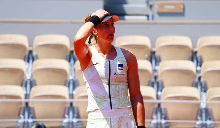 Mandatory Credit: Photo by Javier Garcia Shutterstock (13949271ac) Beatriz Haddad Maia celebrates her quarter final win French Open Tennis, Day 11, Roland Garros, Paris, France - 07 June 2023 French Open Tennis, Day 11, Roland Garros, Paris, France - 07 June 2023  Copyright: xJavierxGarcia Shutterstockx 13949271ac