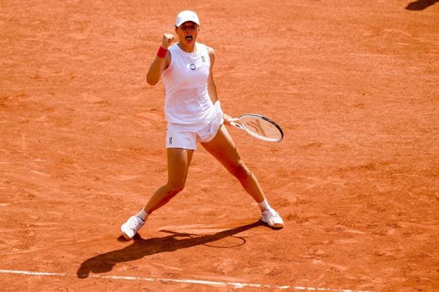 joie d Iga Swiatek (Pol) TENNIS : Roland Garros 2023 - Paris - 07 06 2023 JBAutissier Panoramic 