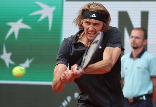 Alexander Zverev of Germany plays against Tomas Martin Etcheverry of Argentina at the Roland Garros French Tennis Open in Paris, France, on Wednesday, June 7, 2023. Zverev won 6-4, 3-6, 6-3, 6-4 and qualified for the semi finals.  PAR20230607105 MAYAxVIDON-WHITE