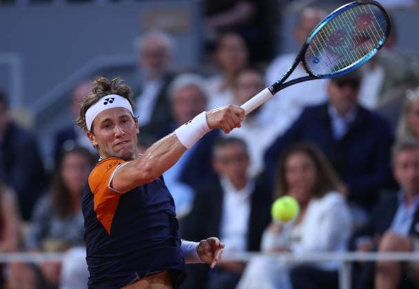 Mandatory Credit: Photo by Ella Ling Shutterstock (13949270dh) Casper Ruud of Norway in action French Open Tennis, Day 11, Roland Garros, Paris, France - 07 June 2023 French Open Tennis, Day 11, Roland Garros, Paris, France - 07 June 2023  Copyright: xEllaxLing Shutterstockx 13949270dh