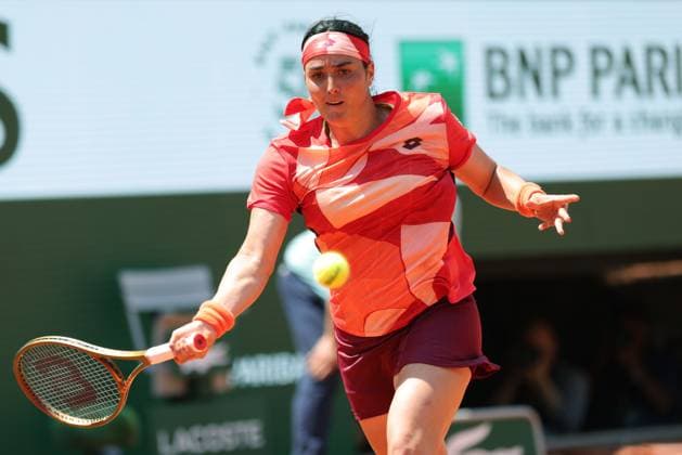 Ons Jabeur, TUN, during quarter finals of 2023 French Open at Roland Garros, Paris, 07 06 2023