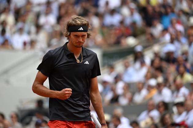 (230608) -- PARIS, June 8, 2023 -- Alexander Zverev reacts during the men s singles quarterfinal match between Alexander Zverev of Germany and Tomas Martin Etcheverry of Argentina at the French Open tennis tournament at Roland Garros in Paris, France, on June 7, 2023. (Photo by Xinhua) (SP)FRANCE-PARIS-TENNIS-ROLAND GARROS-FRENCH OPEN-MEN S SINGLES JulienxMattia 