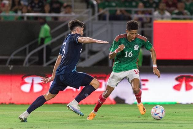 Football, Test Match, Mexico - Guatemala