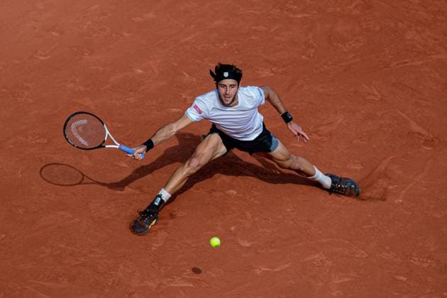 2023 French Open - Day Eleven Tomas Martin Etcheverry returns the ball against Alexander Zverev at Roland Garros Grand Slam Tournament - Day 11 on June 07, 2023 in Paris, France. Paris France  Copyright: xRobertxSzaniszlox originalFilename:szaniszlo-notitle230607_npsPo.jpg