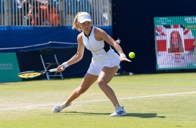 Katie Swan (GBR) playing Oceane Dodin (FRA) during round two of the W100 Surbiton Trophy on day 4 of the Surbiton Trophy at Surbiton Lawn Tennis Club, Surbiton, England on the 8th June 2023. Copyright: xAlanxStanfordx PMI-5583-0001