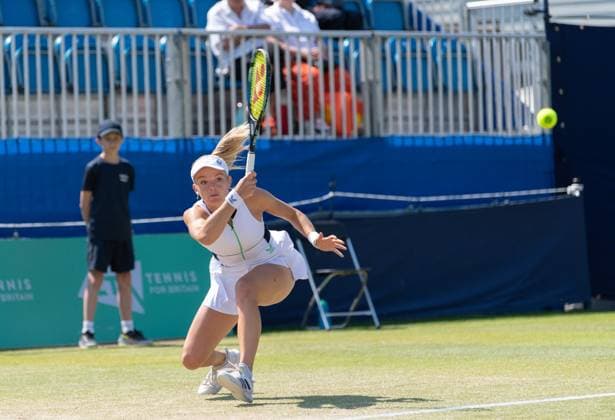 Katie Swan (GBR) playing Oceane Dodin (FRA) during round two of the W100 Surbiton Trophy on day 4 of the Surbiton Trophy at Surbiton Lawn Tennis Club, Surbiton, England on the 8th June 2023. Copyright: xAlanxStanfordx PMI-5583-0004