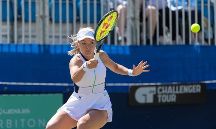 Katie Swan (GBR) playing Oceane Dodin (FRA) during round two of the W100 Surbiton Trophy on day 4 of the Surbiton Trophy at Surbiton Lawn Tennis Club, Surbiton, England on the 8th June 2023. Copyright: xAlanxStanfordx PMI-5583-0008