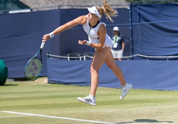 Katie Swan (GBR) playing Oceane Dodin (FRA) during round two of the W100 Surbiton Trophy on day 4 of the Surbiton Trophy at Surbiton Lawn Tennis Club, Surbiton, England on the 8th June 2023. Copyright: xAlanxStanfordx PMI-5583-0012
