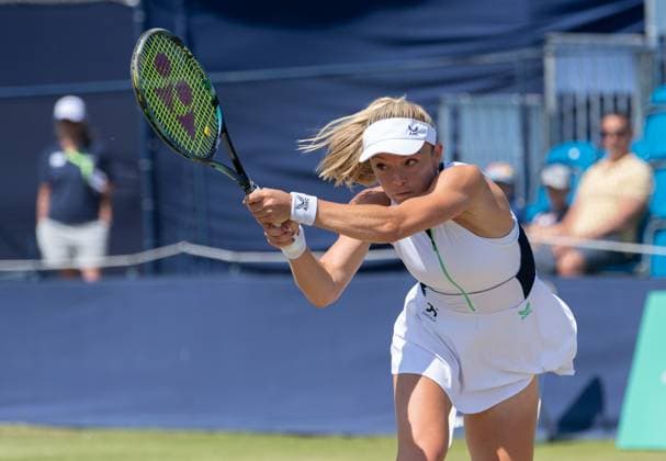 Katie Swan (GBR) playing Oceane Dodin (FRA) during round two of the W100 Surbiton Trophy on day 4 of the Surbiton Trophy at Surbiton Lawn Tennis Club, Surbiton, England on the 8th June 2023. Copyright: xAlanxStanfordx PMI-5583-0016