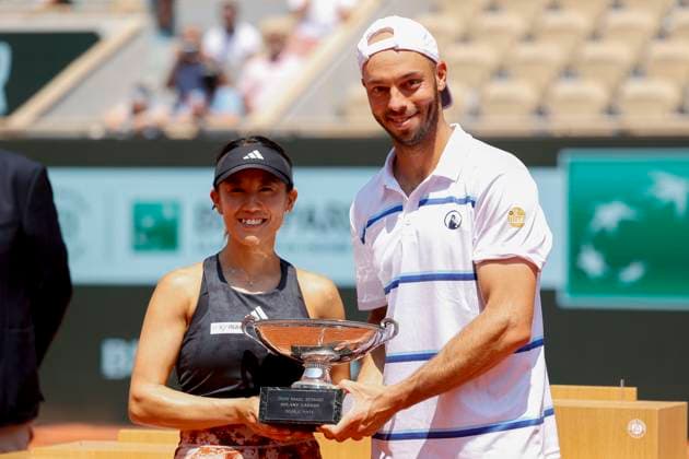 Miyu Kato, Tim Puetz, Mixed Doubles, Award Ceremony, Presentation Copyright: xJuergenxHasenkopfx