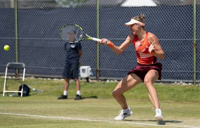 Yanina Wyckmayer (BEL) playing Elizabeth Mandlik (USA) during round two of the W100 Surbiton Trophy on day 4 of the Surbiton Trophy at Surbiton Lawn Tennis Club, Surbiton, England on the 8th June 2023. Copyright: xAlanxStanfordx PMI-5583-0031