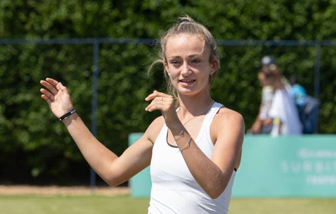 Isabelle Lacy (GBR) warming up before her match with Sachia Vickery (USA) in round two of the W100 Surbiton Trophy on day 4 of the Surbiton Trophy at Surbiton Lawn Tennis Club, Surbiton, England on the 8th June 2023. Copyright: xAlanxStanfordx PMI-5583-0150