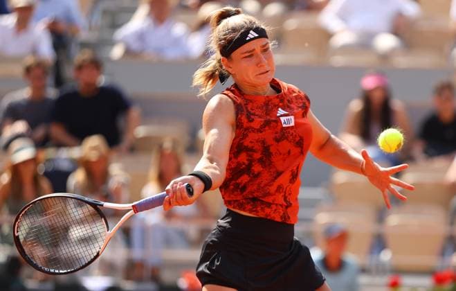 Mandatory Credit: Photo by Ella Ling Shutterstock (13949274r) Karolina Muchova of Czech Republic in action French Open Tennis, Day 12, Roland Garros, Paris, France - 08 June 2023 French Open Tennis, Day 12, Roland Garros, Paris, France - 08 June 2023  Copyright: xEllaxLing Shutterstockx 13949274r