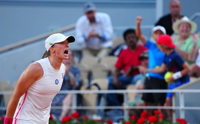 Mandatory Credit: Photo by Javier Garcia Shutterstock (13949272ay) Iga Swiatek celebrates her semi final win French Open Tennis, Day 12, Roland Garros, Paris, France - 08 June 2023 French Open Tennis, Day 12, Roland Garros, Paris, France - 08 June 2023  Copyright: xJavierxGarcia Shutterstockx 13949272ay