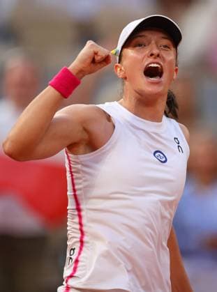 Mandatory Credit: Photo by Ella Ling Shutterstock (13949274cq) Iga Swiatek of Poland celebrates French Open Tennis, Day 12, Roland Garros, Paris, France - 08 June 2023 French Open Tennis, Day 12, Roland Garros, Paris, France - 08 June 2023  Copyright: xEllaxLing Shutterstockx 13949274cq