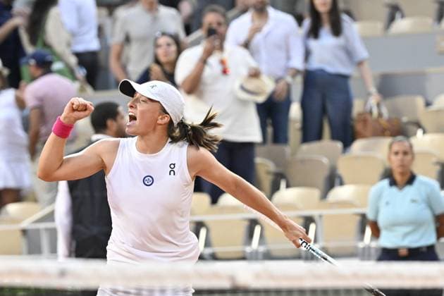 Tennis : Roland Garros 2023 - France - Iga Swiatek - Pologne se qualifie pour la finale dames Tennis : Roland Garros 2023 - France - 08 06 23 ChrysleneCaillaud Panoramic 