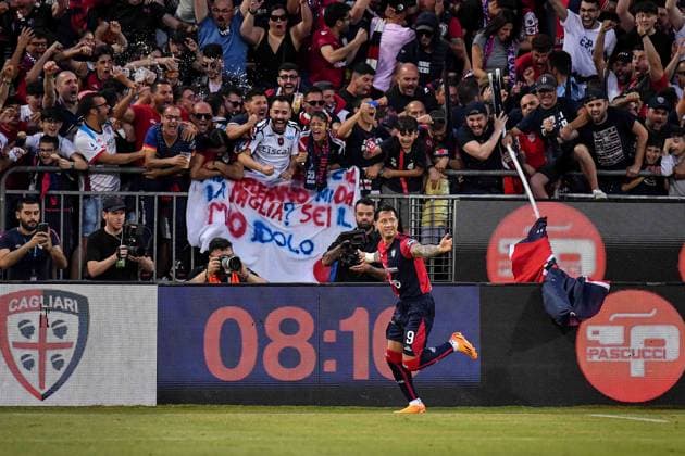 Gianluca Lapadula of Cagliari Calcio, Esultanza, Joy After scoring goal, during Final - Cagliari vs Bari, Italian soccer Serie B match in Cagliari, Italy, June 08 2023  Copyright: xLuigixCanu LiveMediax xipa-agencx xLivexMediax 0 IPA_IPA38504275
